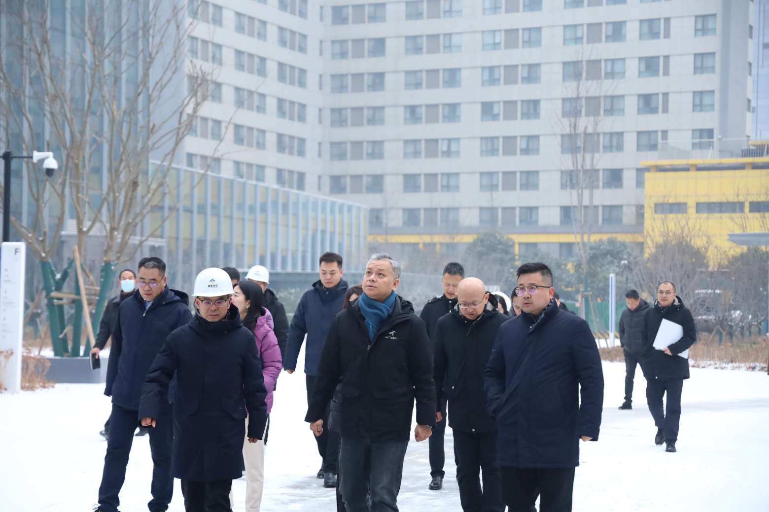 qy球友会官网董事长解严带队开展春节前安全检查工作