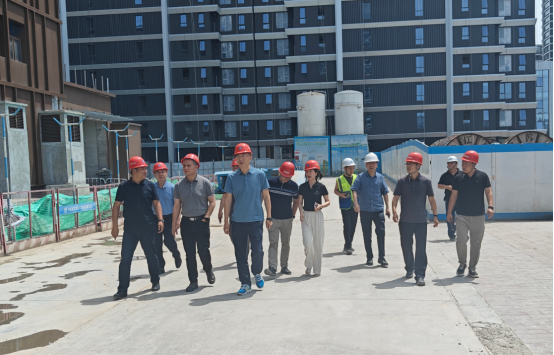 qy球友会官网董事长解严带队开展安全检查